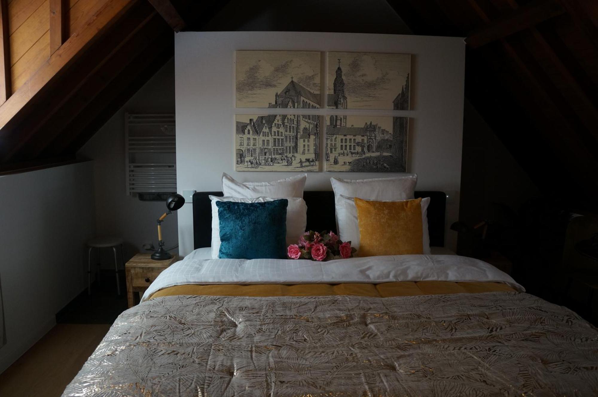 Charming Suites Jan Zonder Vrees Антверпен Екстериор снимка